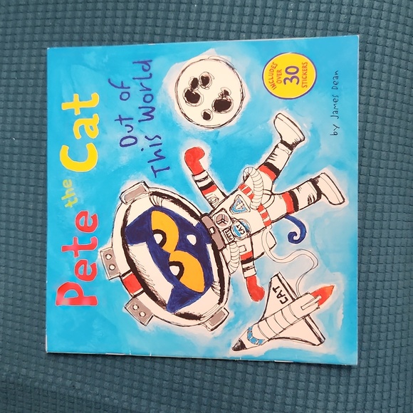 Set of Pete the Cat Books - Picture 4 of 4